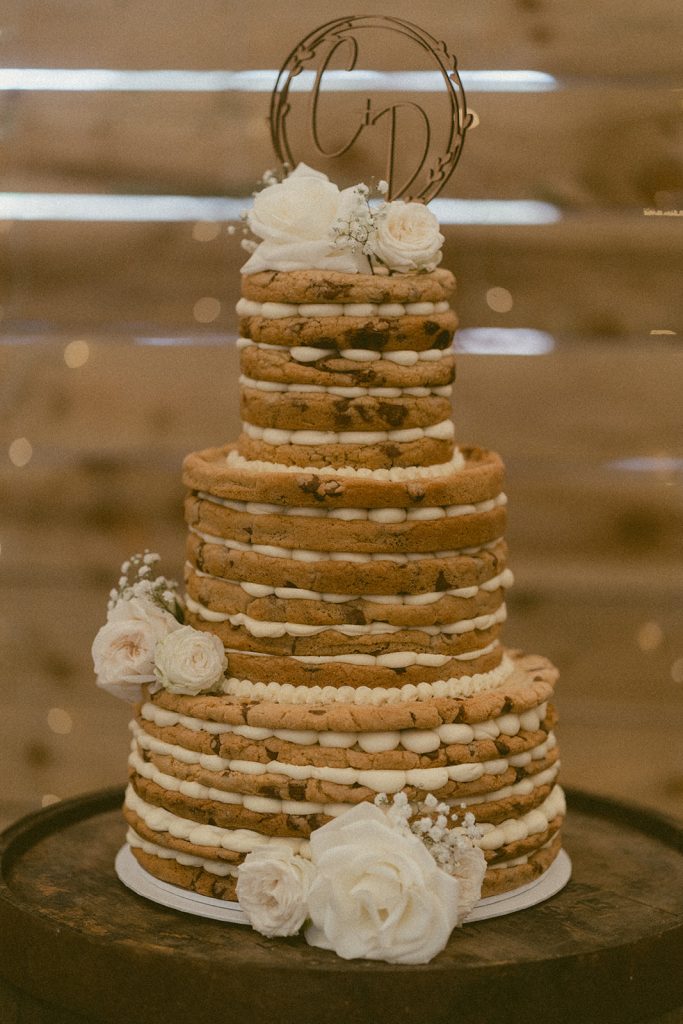 rose & gypsophlia wedding at The Cow Shed