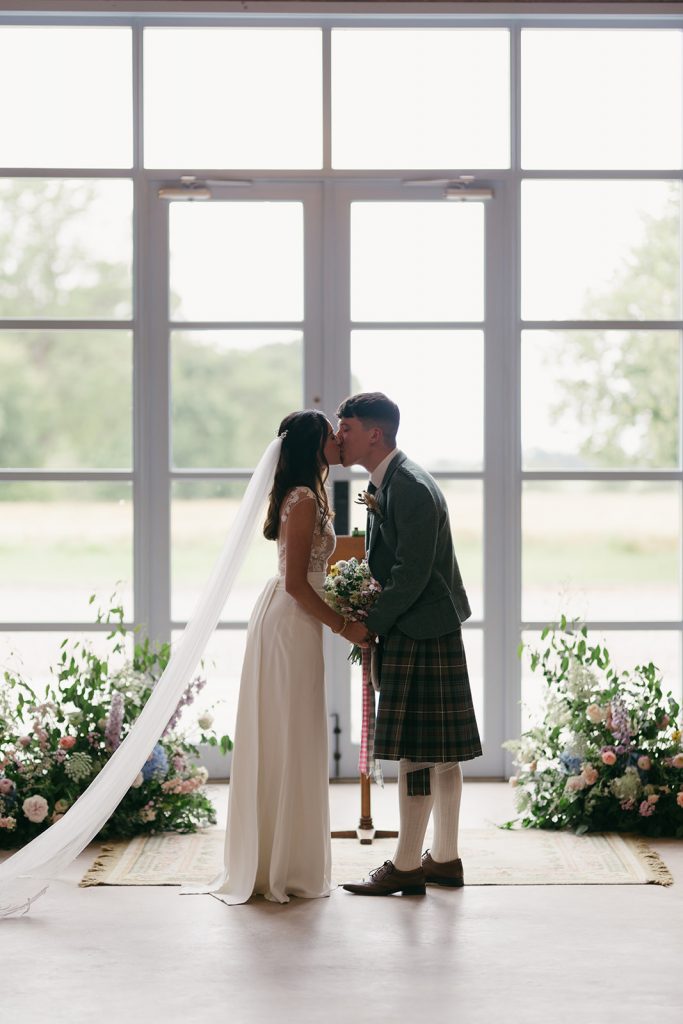 Wedding at Rossie On the Earn