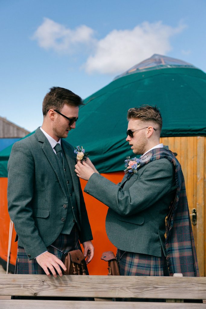 Spring wedding at Bachilton Barn 