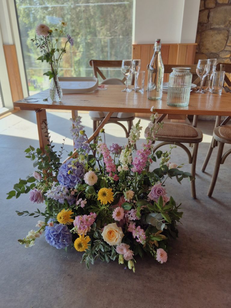 ground arrangement in front of top table