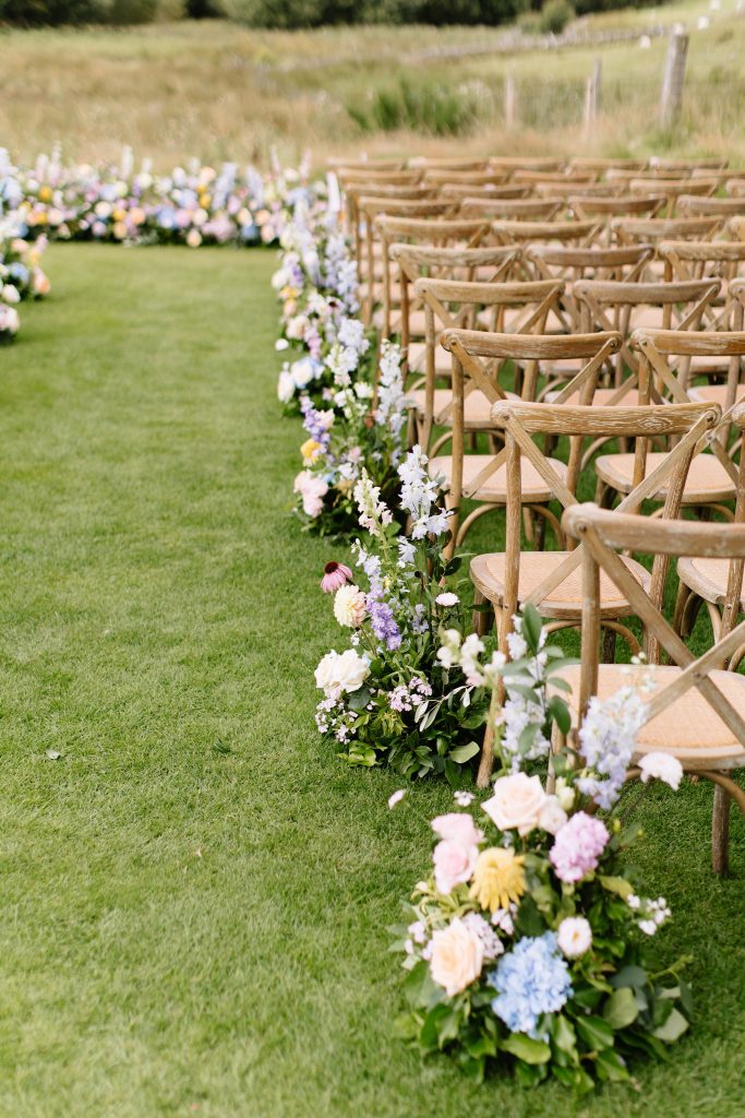 aisle arrangements decorating the aisle