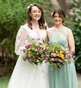 brides and bridesmaids bouquets. Taypark House Wedding
