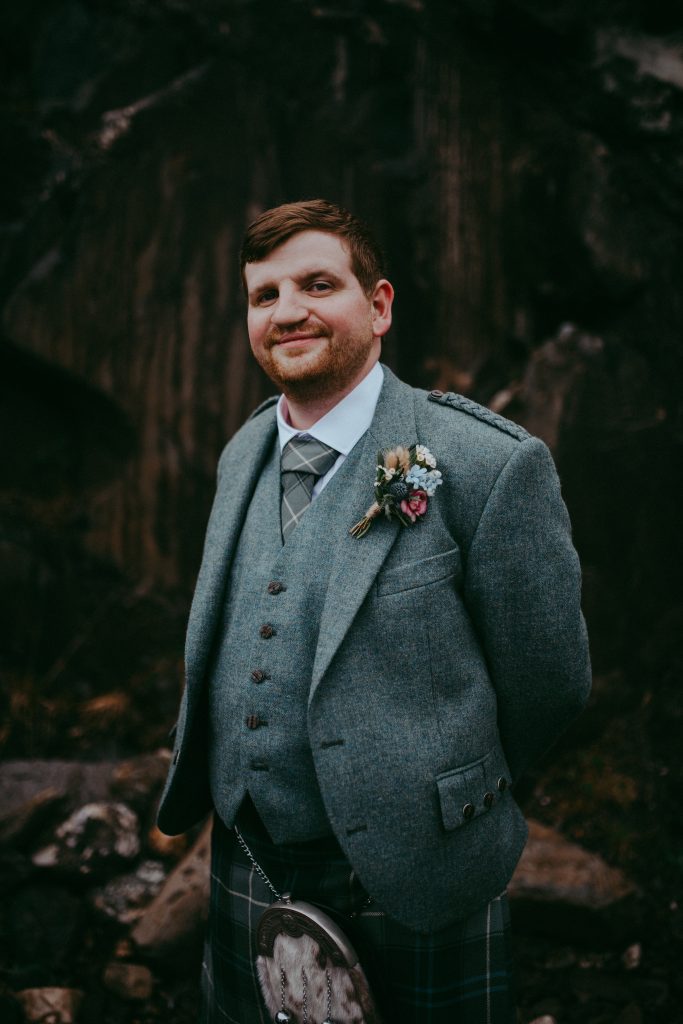 boreland-loch-tay-wedding-fraoch-floral-design 1 - fraoch floral design fraoch floral design